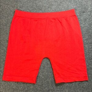 Bike-Length Cartwheel Active Shorts—Red M/C